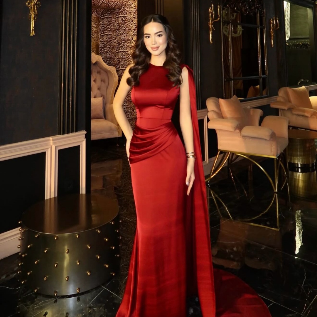 ベラカスタムメイド レッドサテン ワンショルダー プロムドレ - Women Formal Wear For Graduation のレビューと価格