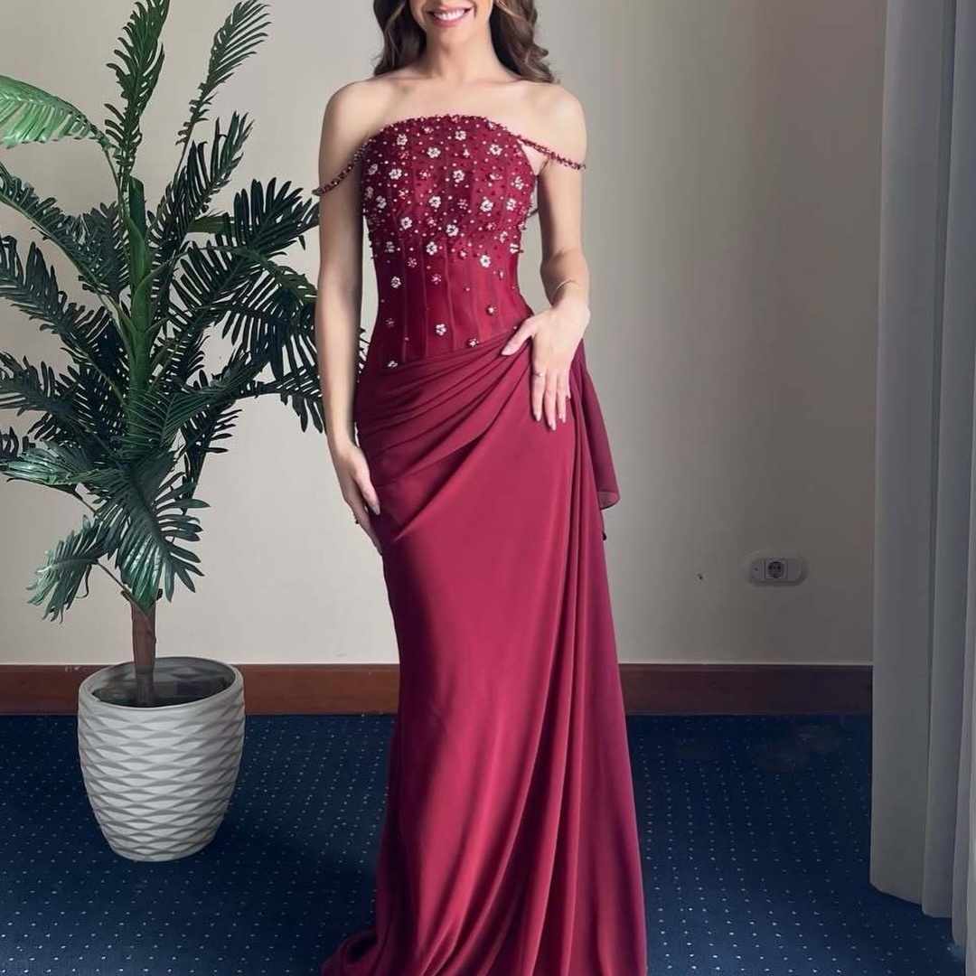 ベラ カスタムメイド サテン オフショルダー プロムドレス  - Women Formal Wear For Graduation のレビューと価格