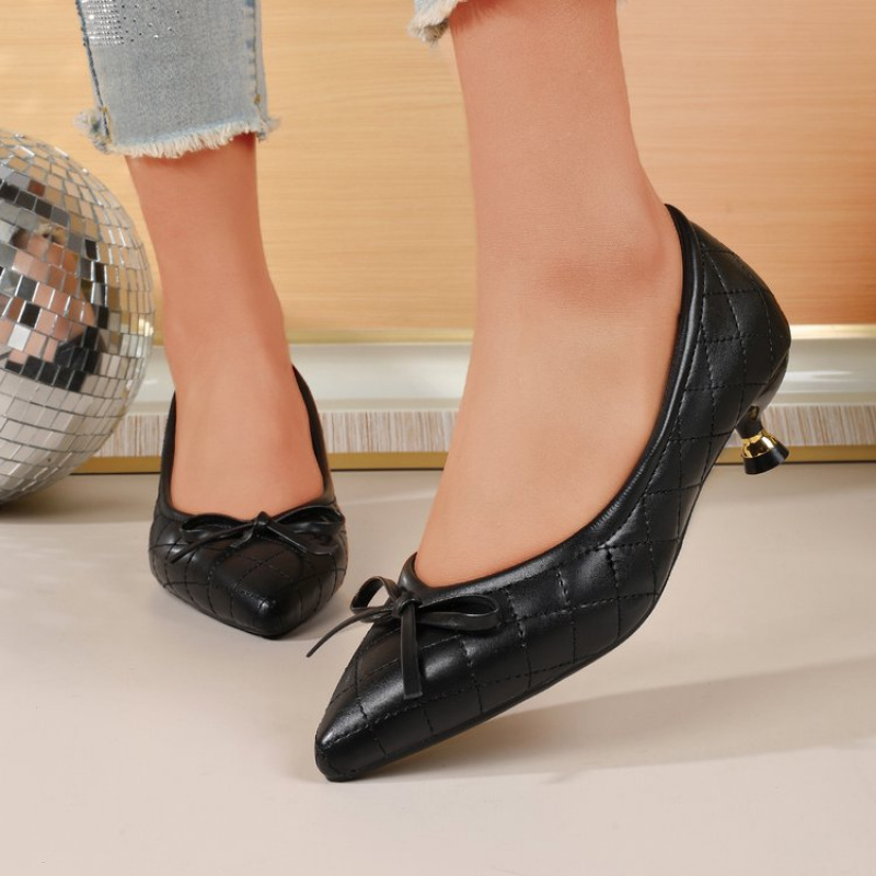 ヴィンテージ レディース ポインテッドトゥ ボウ キトゥンヒ - Kitten Heel Women のレビューと価格