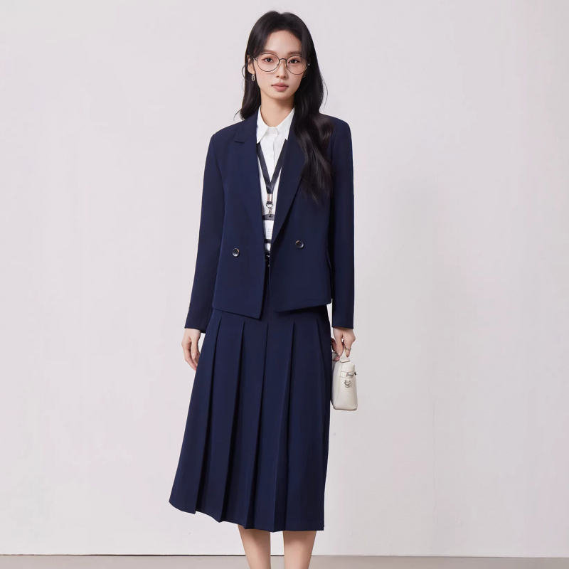 グレーのレディーススーツセット、春と秋に最適、小柄な女性向け - Women'S Formal Wear Petite のレビューと価格