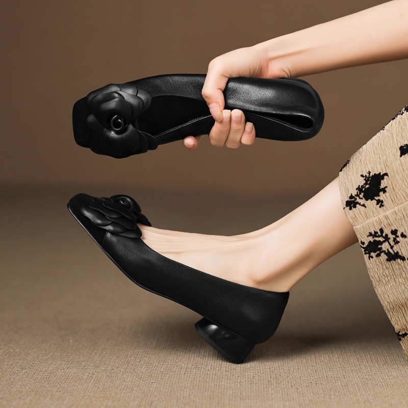 フレンチキトゥンヒール カラーブロック カメリア シングルシ - Kitten Heel Women のレビューと価格