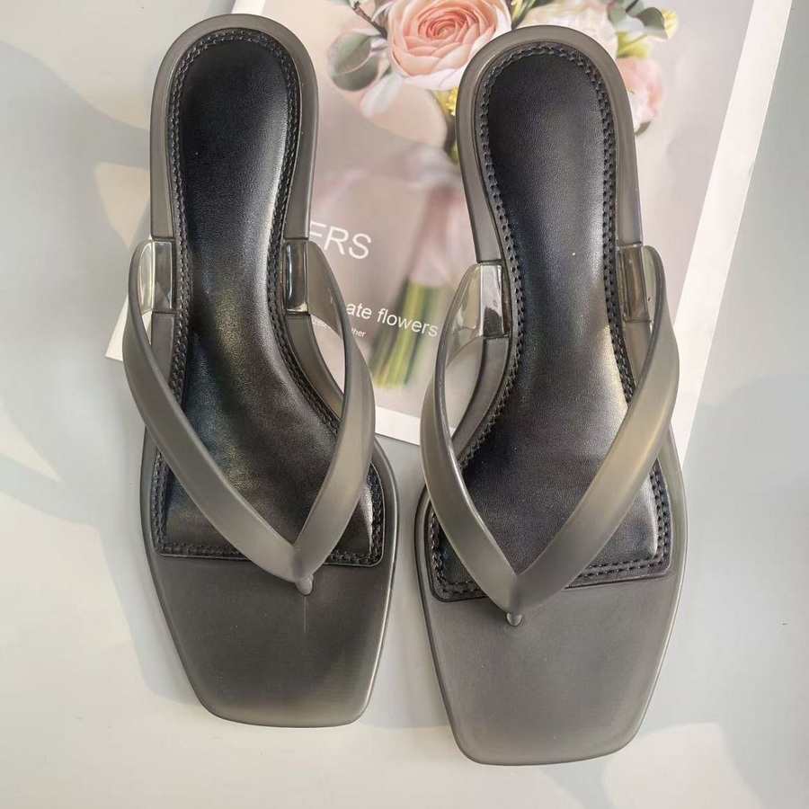 韓国製ミュートトーンオリーブグリーンPVC素材のトングサンダ - Kitten Heel Women のレビューと価格