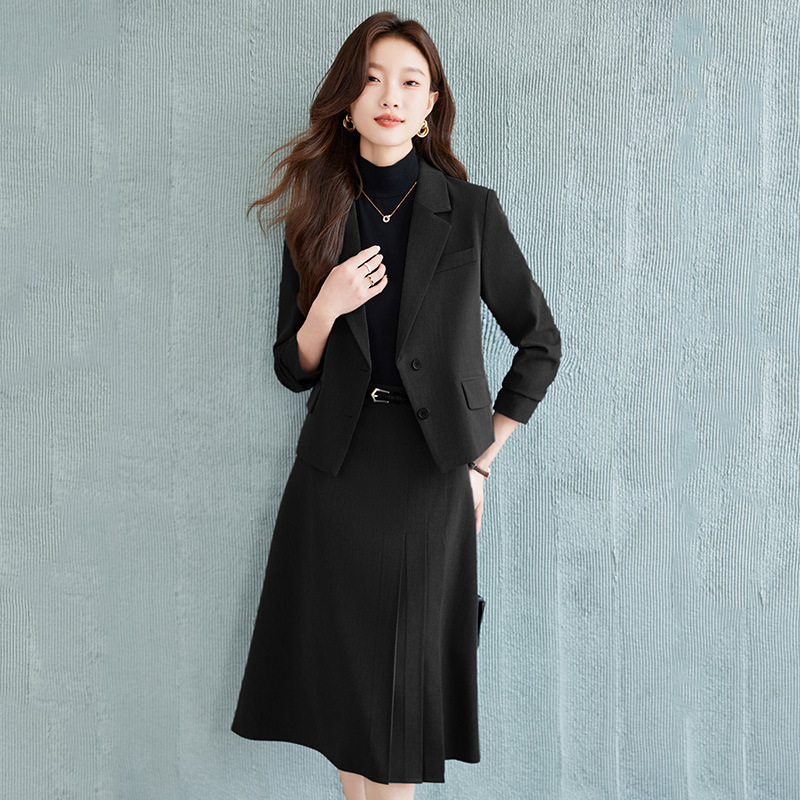 エレガントなレディーススーツ2024新作　小柄さん向けエレガ - Women'S Formal Wear Petite のレビューと価格